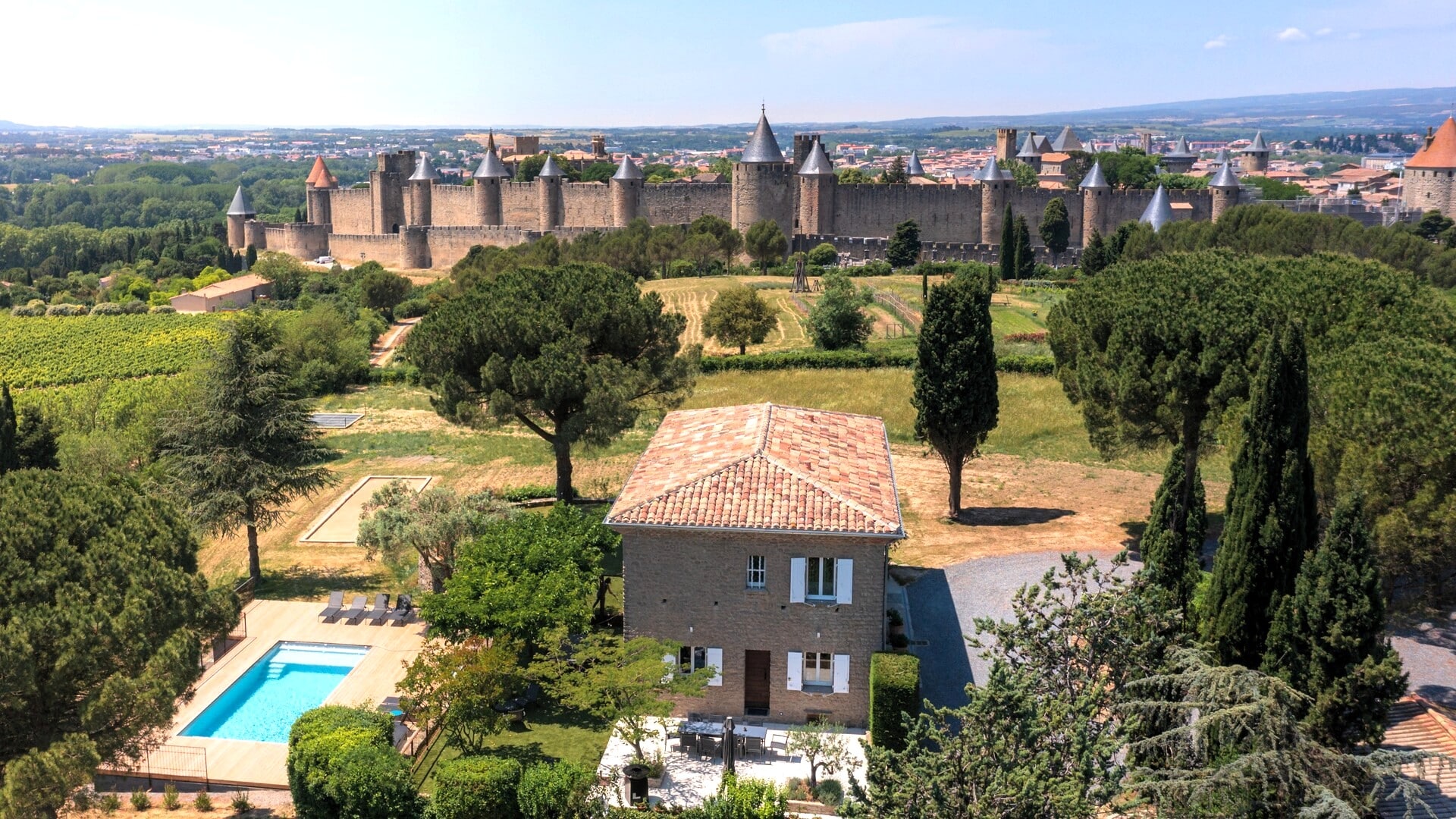 Gîte l’Écrin Grand Panorama face à la Cité de Carcassonne